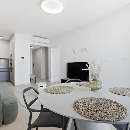 Апартаменты Eurovea 21floor - River & Port View