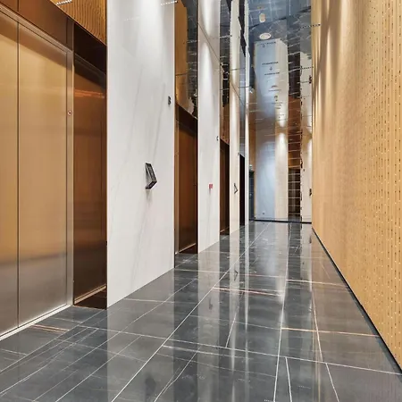 Eurovea 21floor - River & Port View Apartamento Bratislava