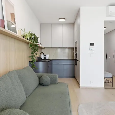 Eurovea 21floor - River & Port View Апартаменты Братислава